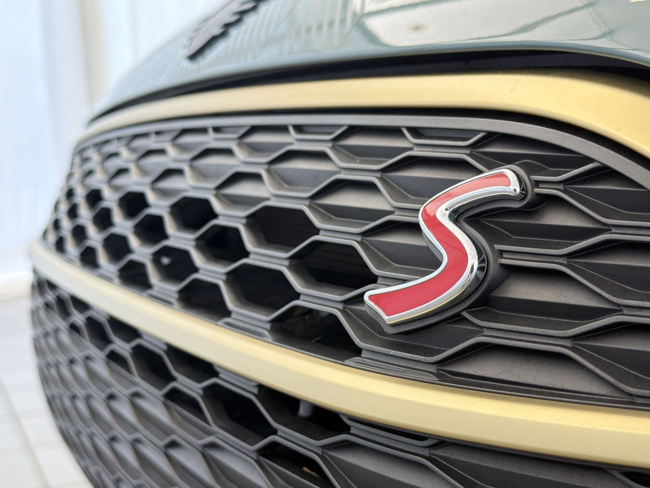 Certified 2024 MINI Cooper Clubman S w/ MINI Untold Edition image 37