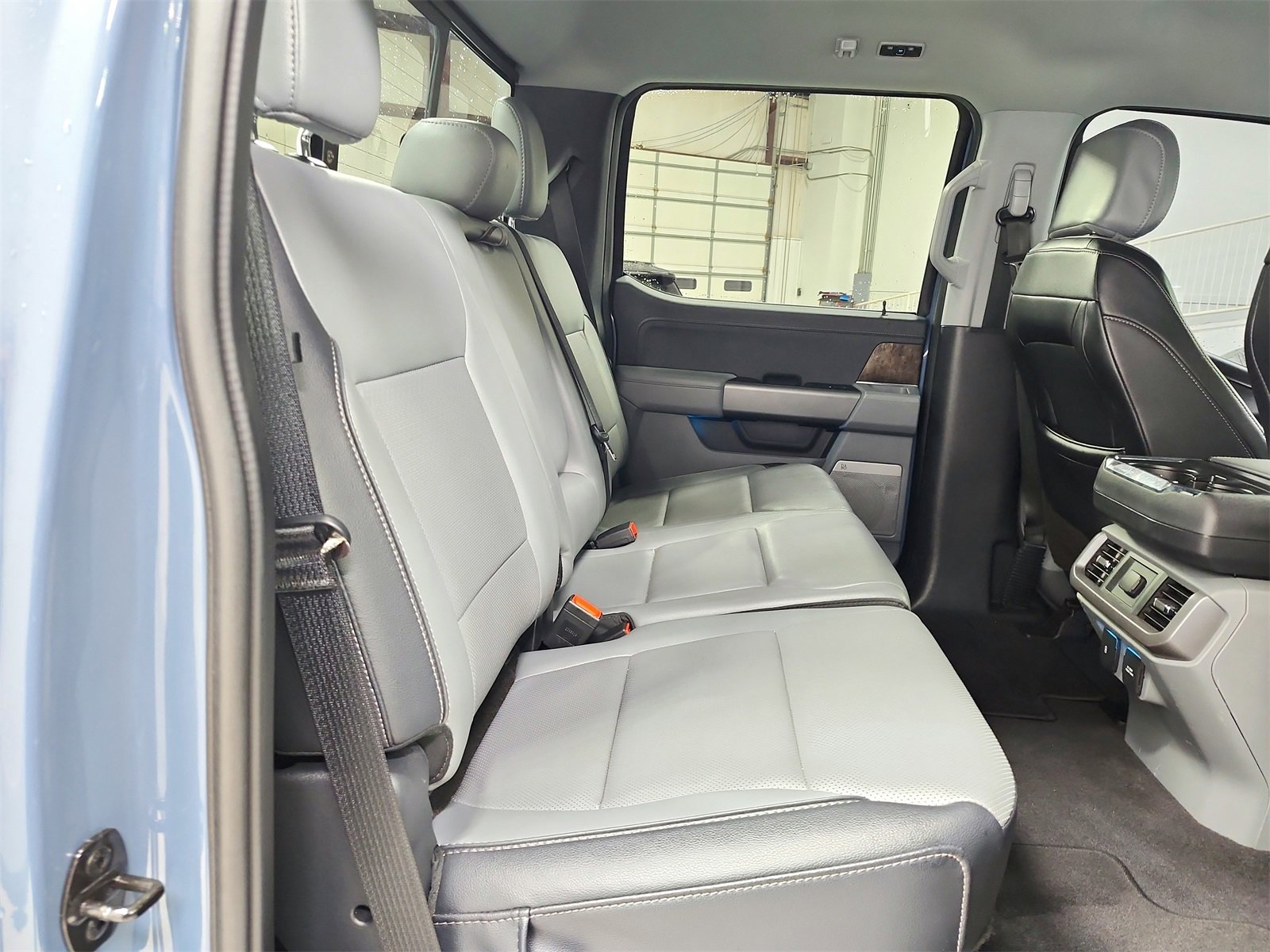 Used 2023 Ford F150 Lariat image 41