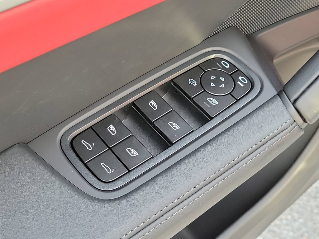 New 2026 Porsche Cayenne Coupe AWD/4WD image 26
