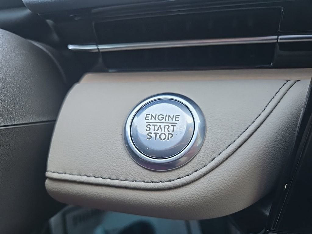 Used 2025 Lincoln Nautilus Reserve image 49