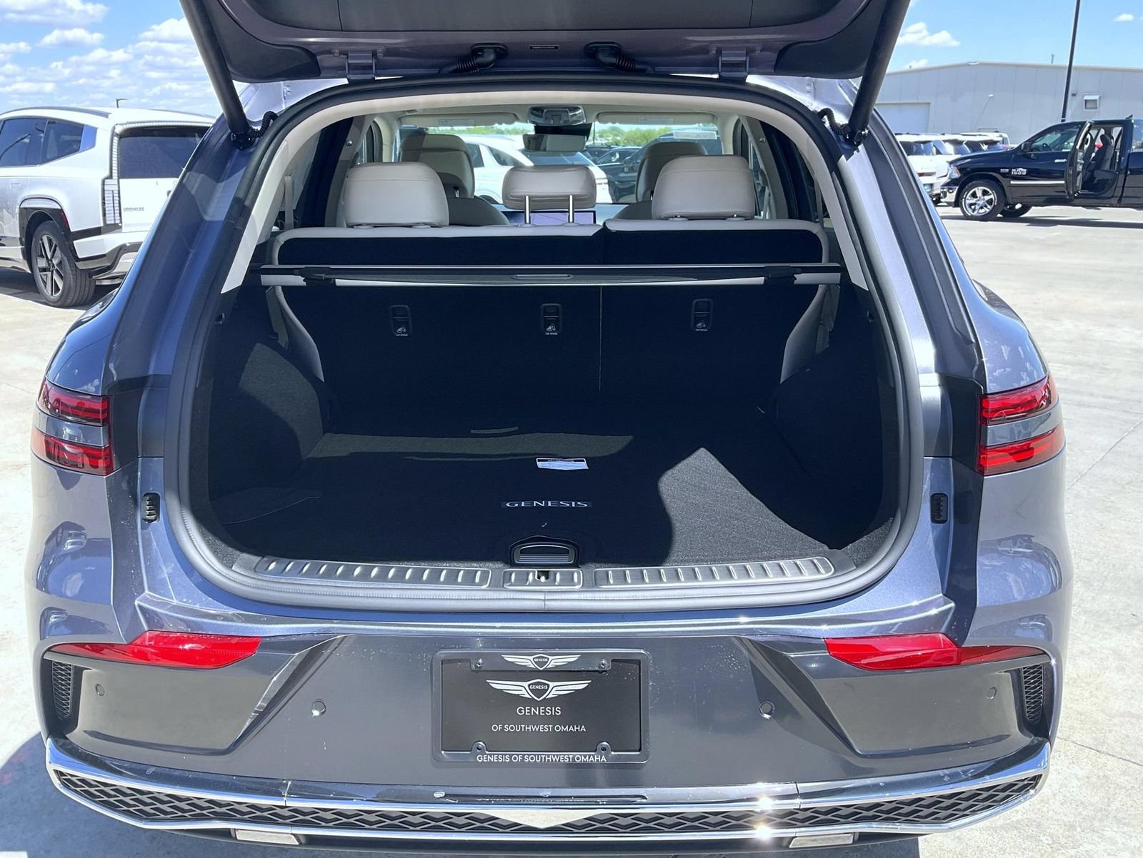 New 2026 Genesis GV70 2.5T Select AWD/4WD image 9