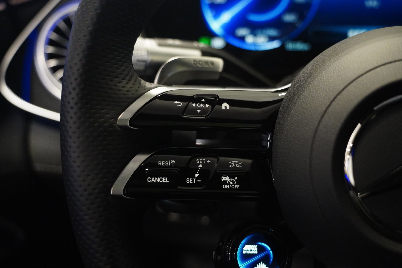 Used 2025 Mercedes-Benz EQS AMG 4MATIC image 17