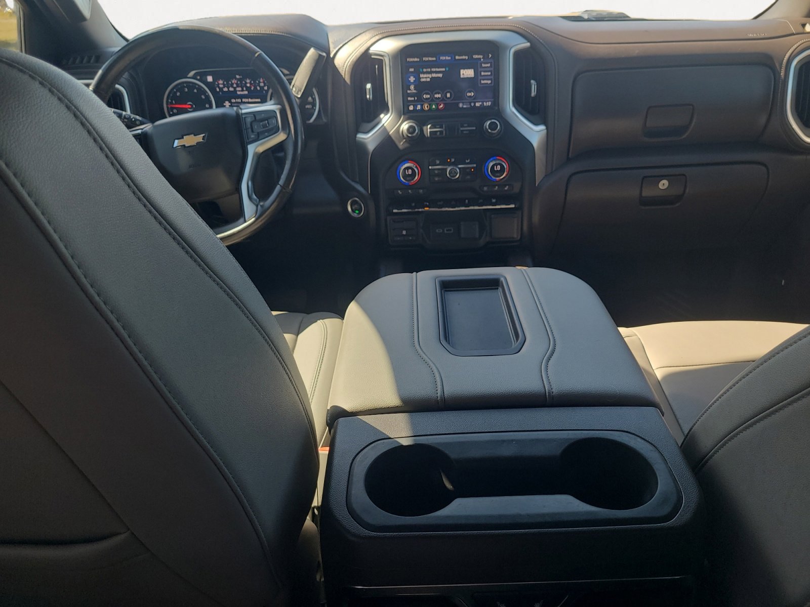 Used 2021 Chevrolet Silverado 2500 LTZ w/ LTZ Plus Package image 3