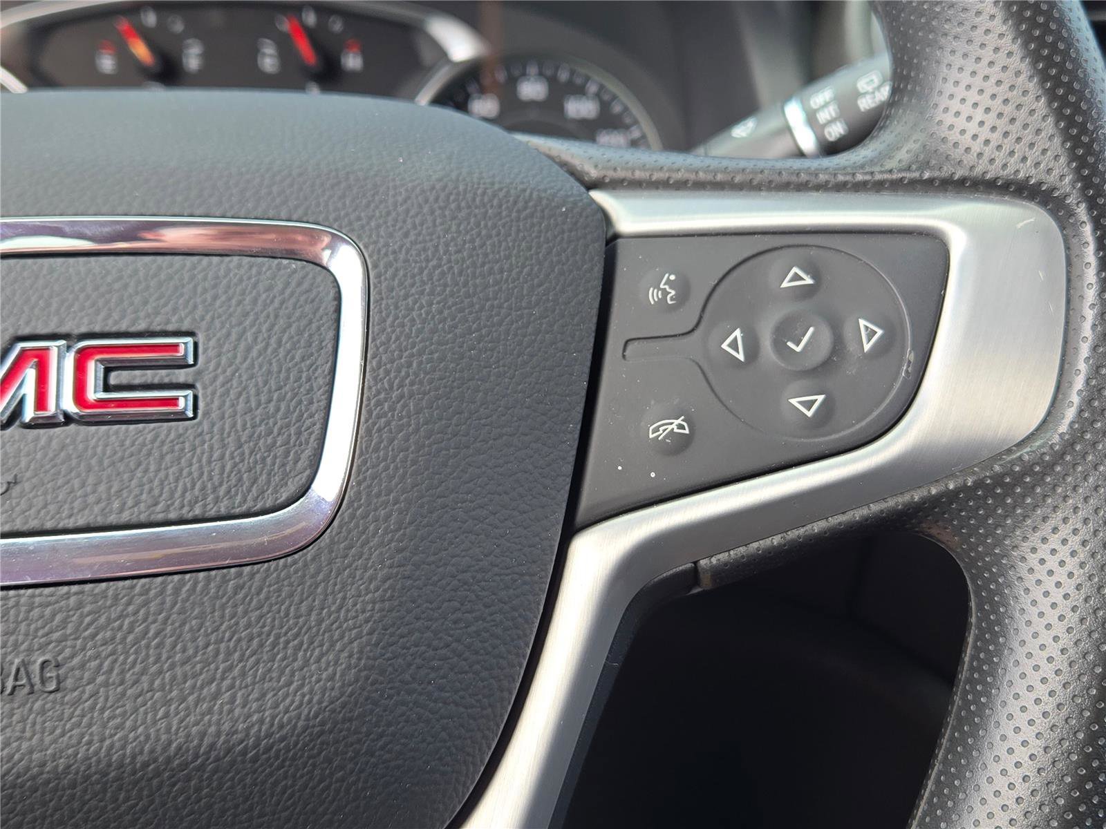 Used 2023 GMC Acadia SLE AWD/4WD image 31