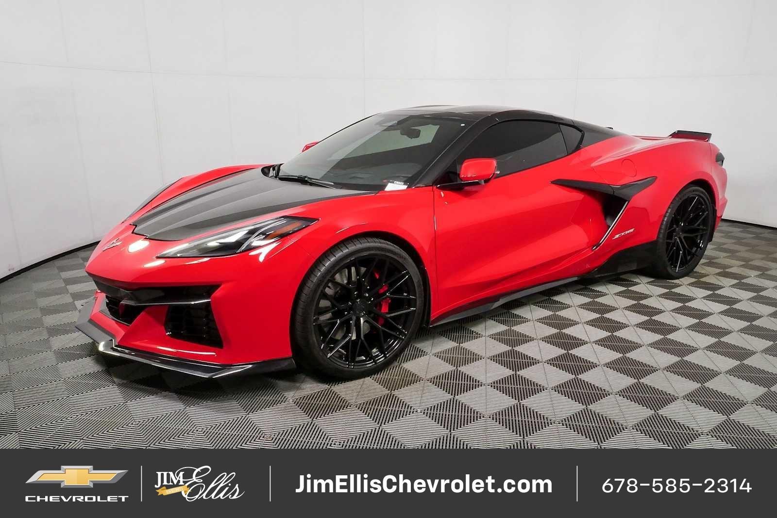 Used 2024 Chevrolet Corvette Z06 w/ Chrome Exterior Badge Package RWD image 23