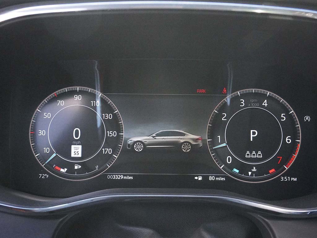 Used 2024 Jaguar XF R-Dynamic SE RWD image 44