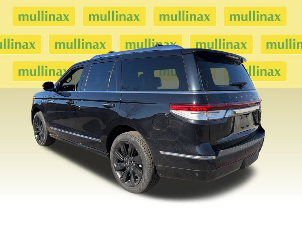 Used 2022 Lincoln Navigator Reserve image 8