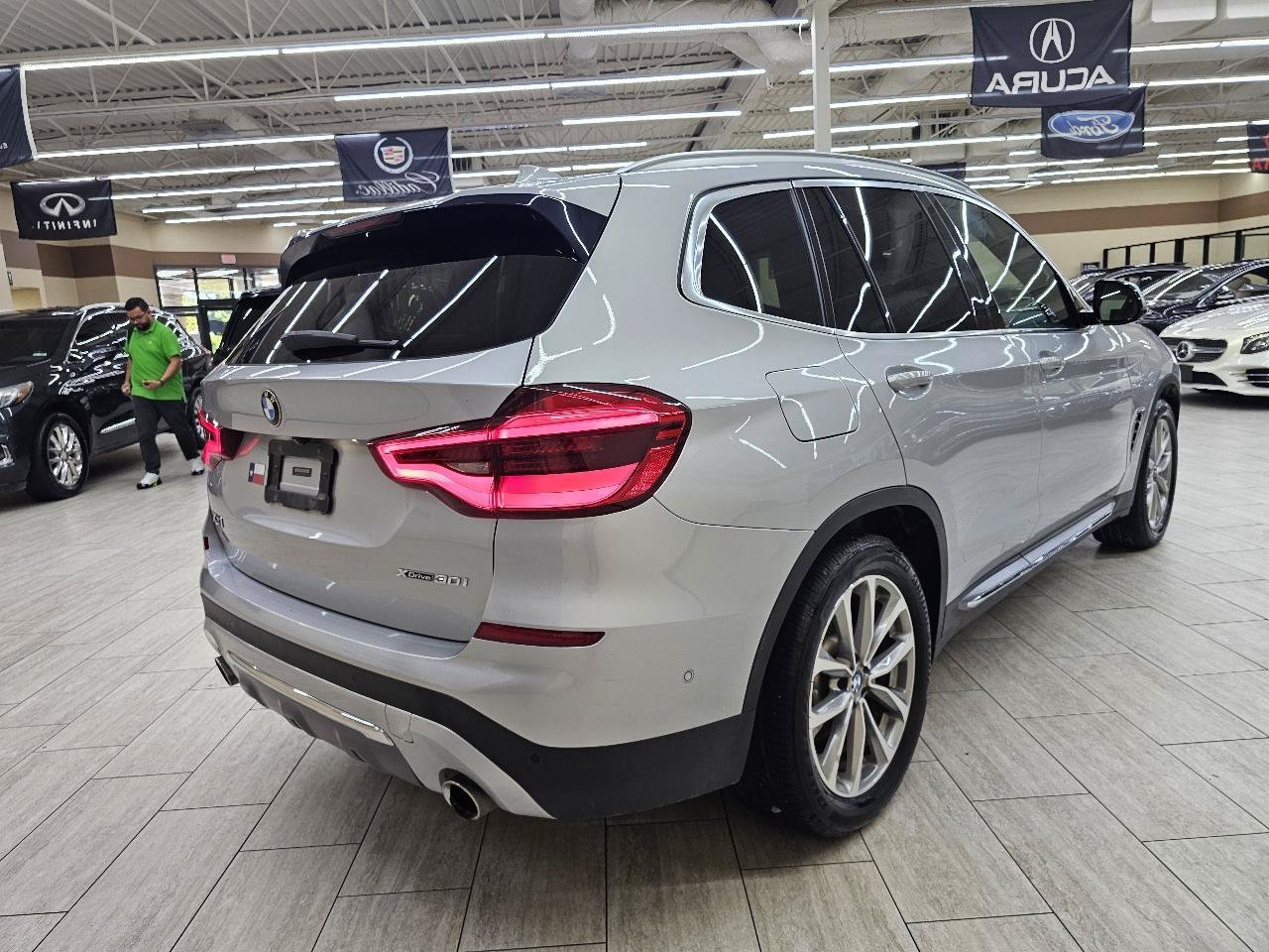 Used 2019 BMW X3 xDrive30i w/ Premium Package AWD/4WD image 6