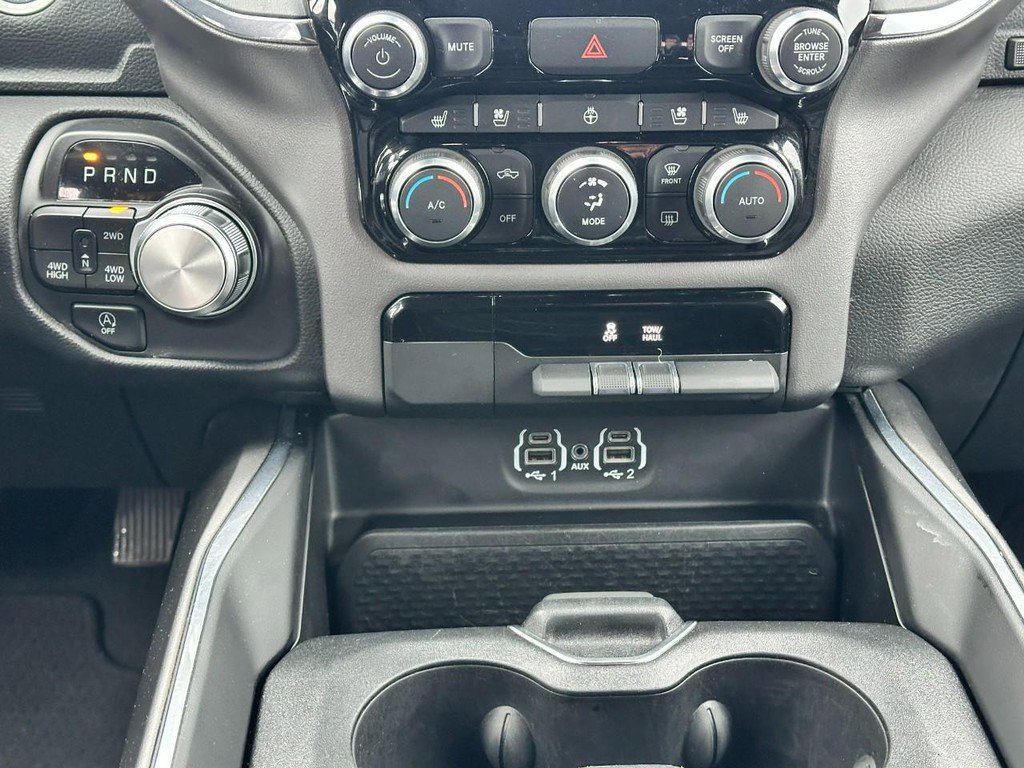 Used 2024 RAM 1500 Laramie image 14
