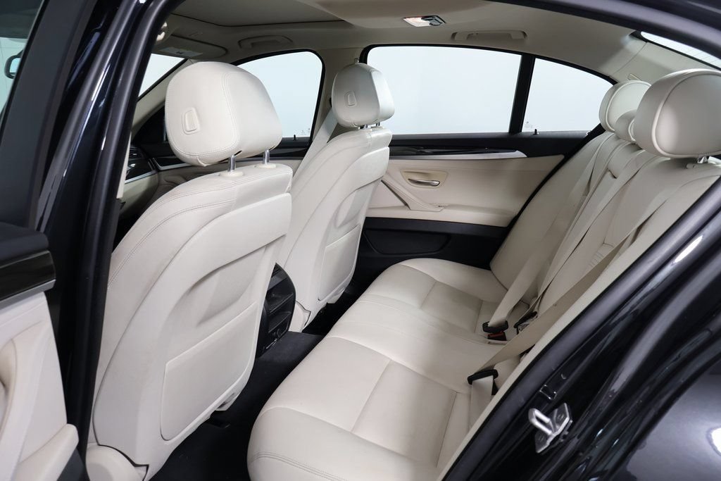 Used 2015 BMW 535i Sedan RWD image 9