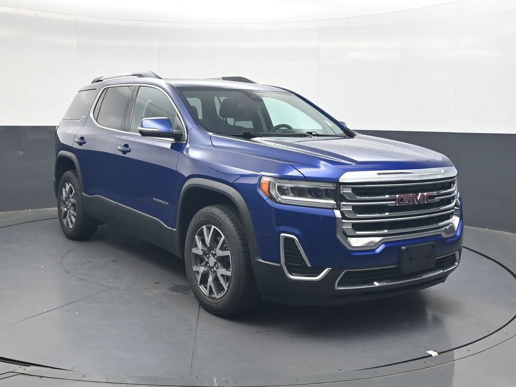 Used 2023 GMC Acadia SLE w/ Driver Convenience Package FWD image 2