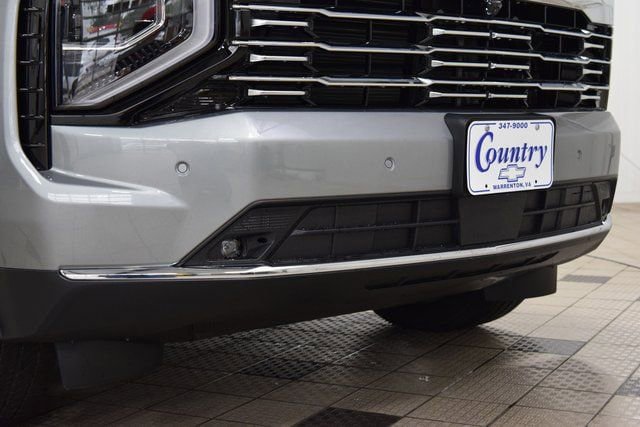 New 2026 Chevrolet Suburban Premier w/ Sun And Tow Package AWD/4WD image 13