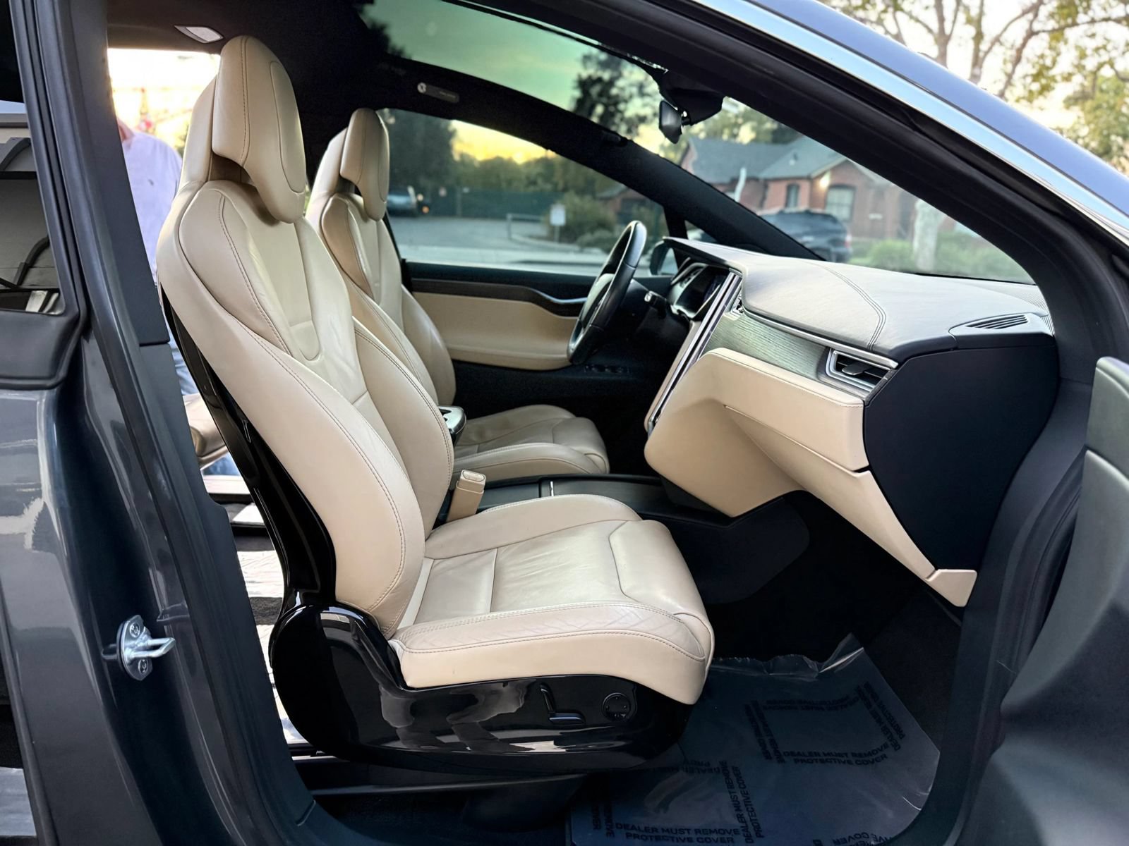 Used 2016 Tesla Model X 75D AWD/4WD image 9
