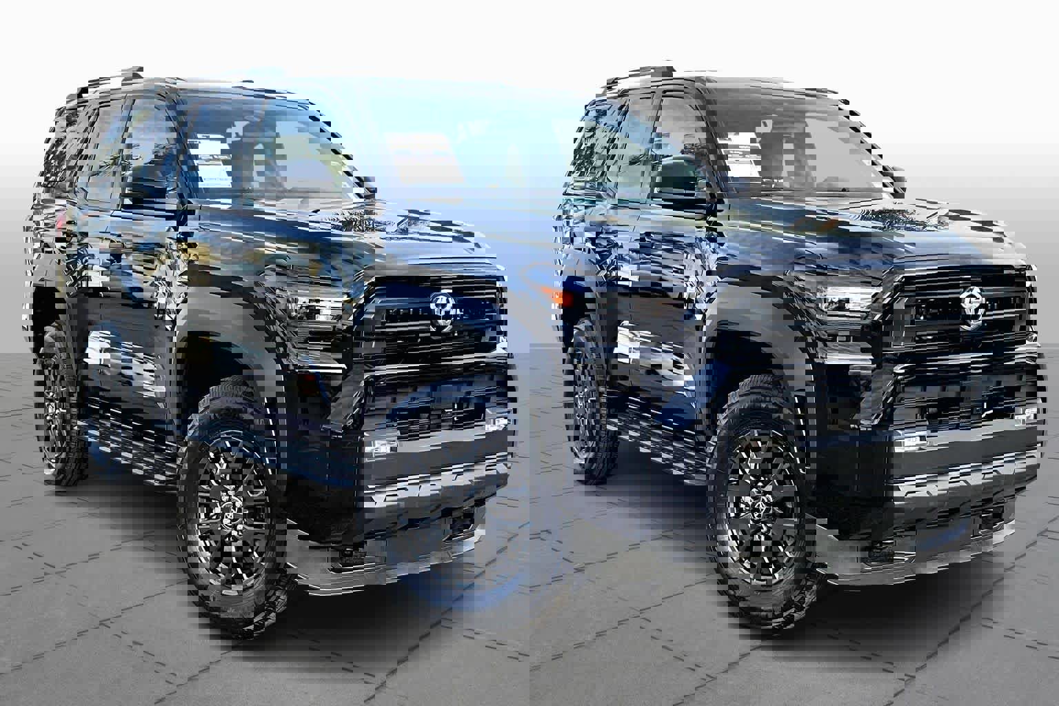 Used 2025 Toyota 4Runner SR5 image 2