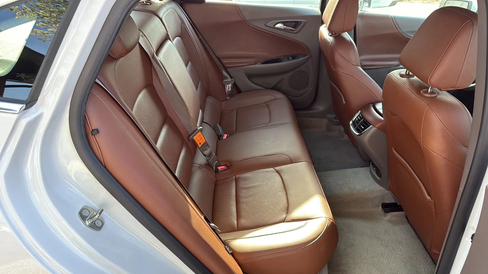 Used 2017 Chevrolet Malibu LT w/ Leather Package image 20