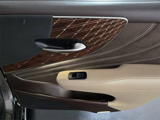 Used 2018 Lexus LS 500 image 22