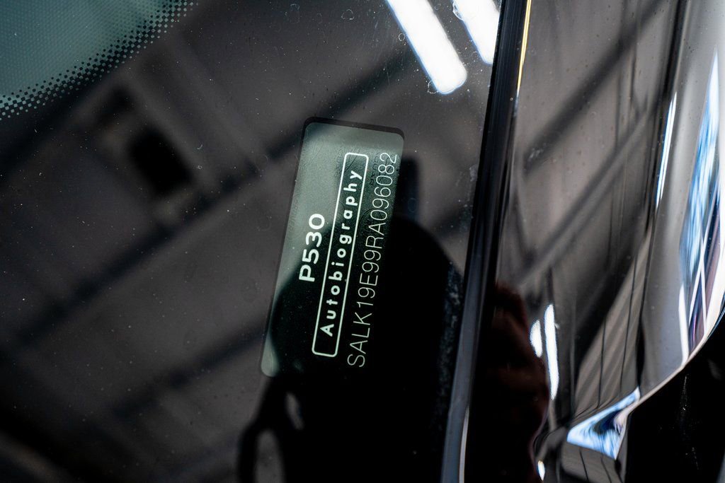 Used 2024 Land Rover Range Rover Autobiography image 65