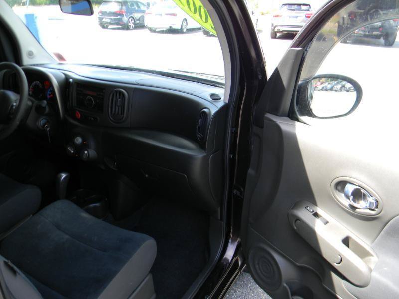 Used 2009 Nissan Cube 1.8 S w/ Interior Designer Pkg FWD image 21