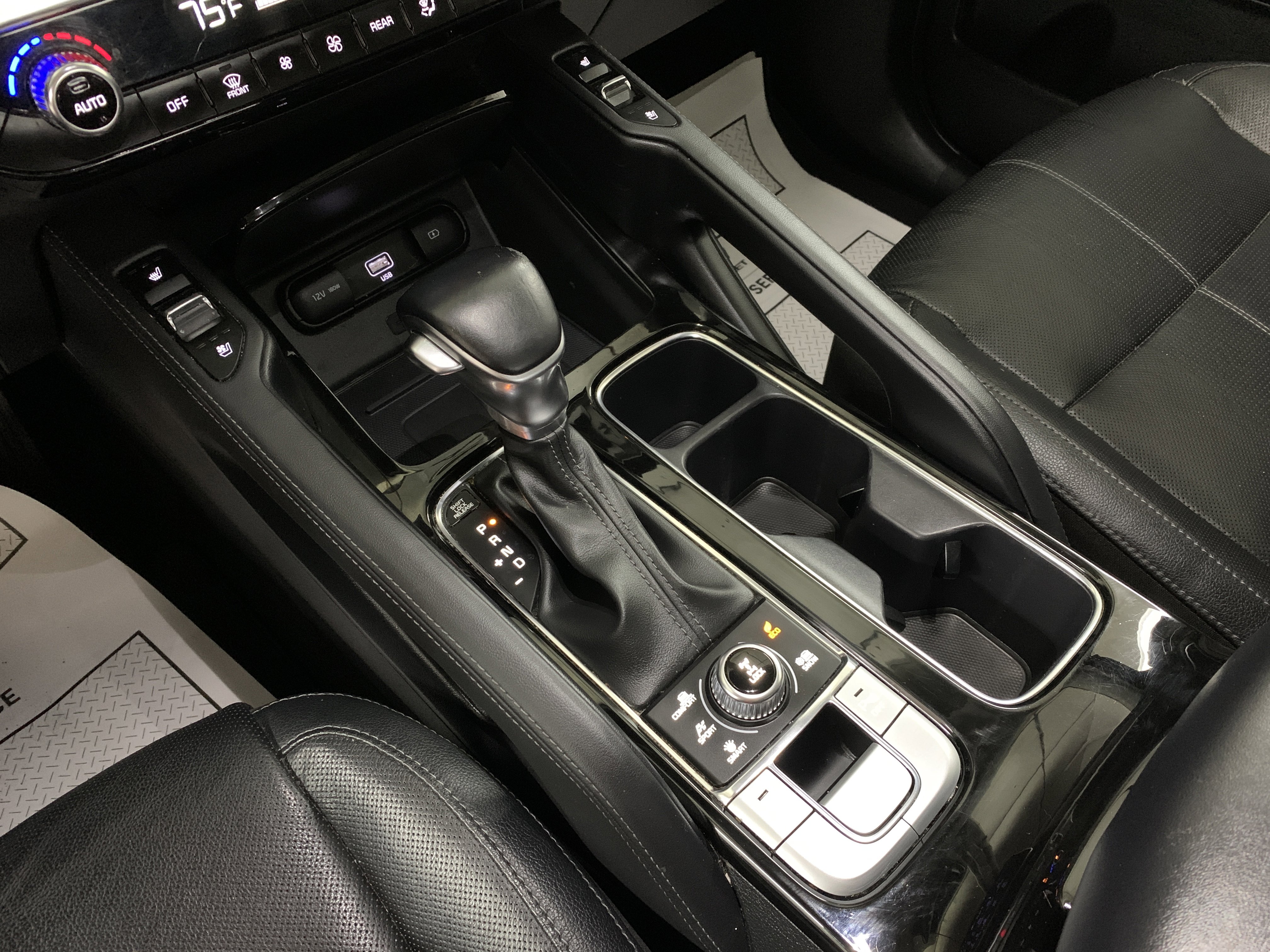 Used 2022 Kia Telluride EX w/ EX Premium Package image 27