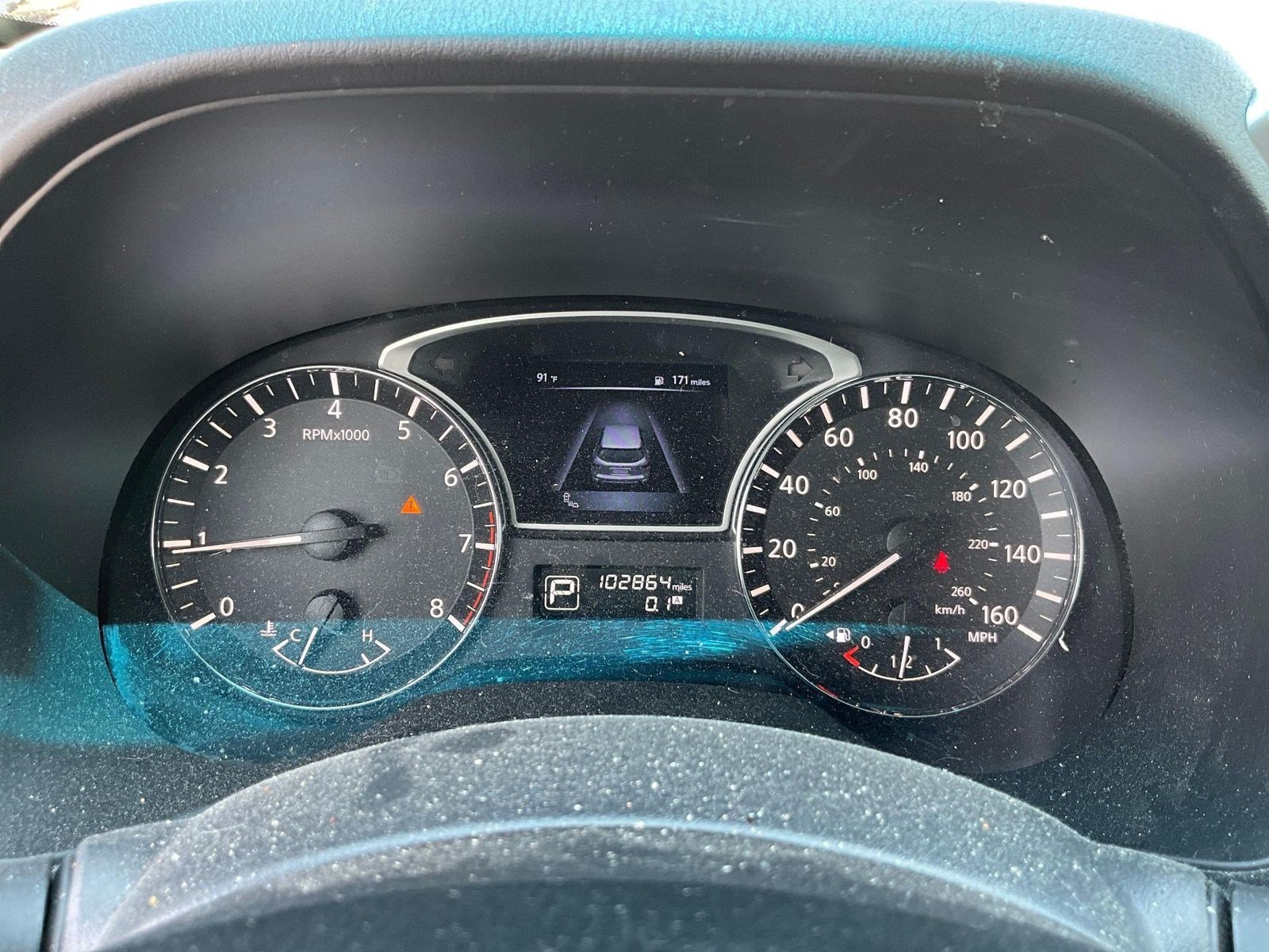 Used 2015 Nissan Pathfinder Platinum FWD image 12