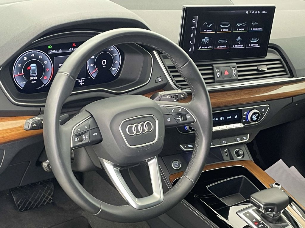 Certified 2023 Audi Q5 2.0T Premium Plus w/ Premium Plus Package AWD/4WD image 4