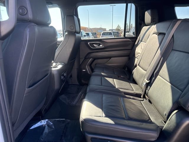 Used 2024 Chevrolet Suburban LT AWD/4WD image 18