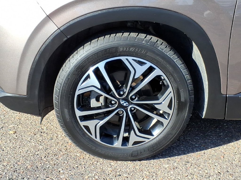 Used 2020 Hyundai Santa Fe Limited AWD/4WD image 9