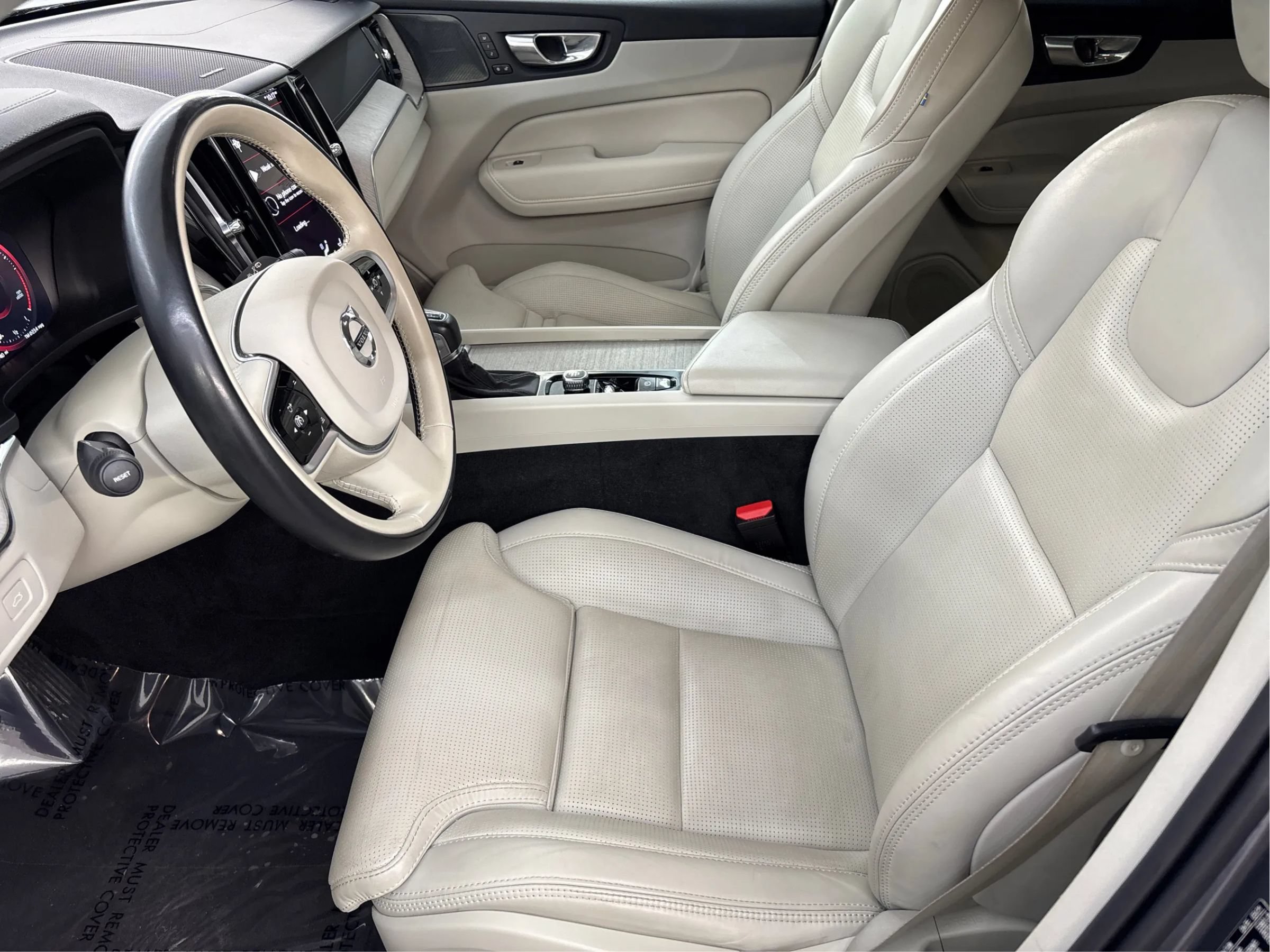 Used 2021 Volvo XC60 T5 Inscription w/ Advanced Package AWD/4WD image 13