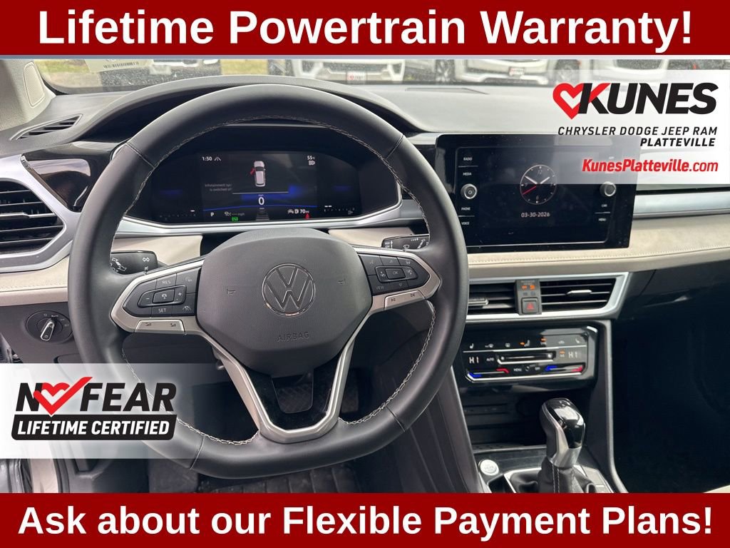 Used 2025 Volkswagen Taos SE image 14