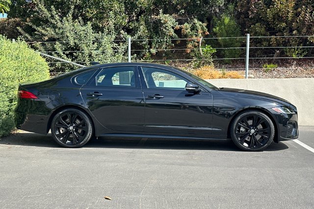 Used 2024 Jaguar XF R-Dynamic SE AWD/4WD image 6