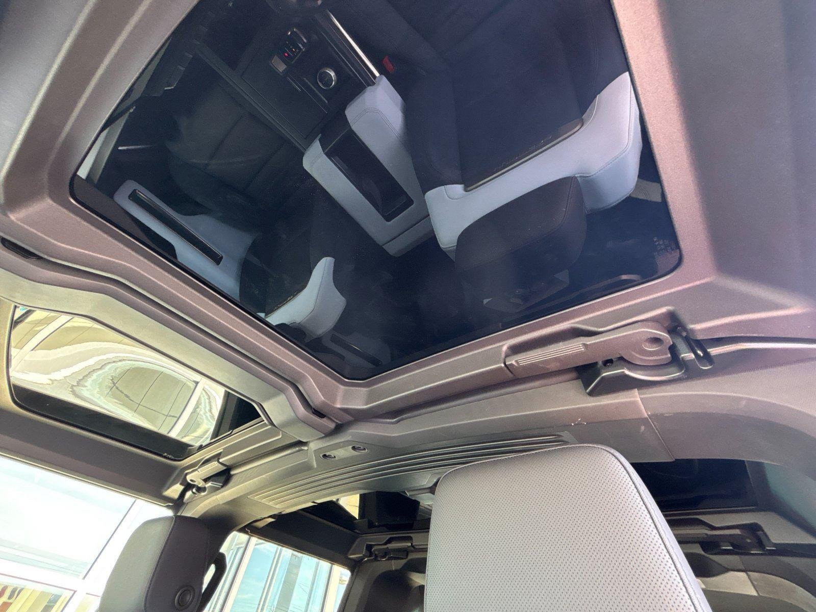 Used 2025 GMC Hummer EV 2X AWD/4WD image 31