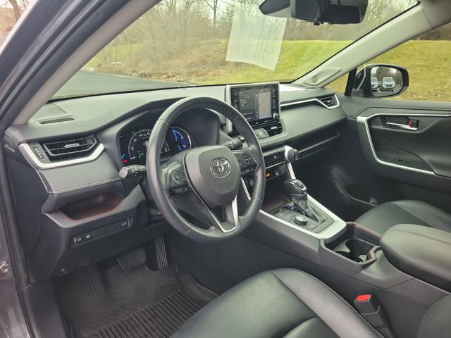 Used 2020 Toyota RAV4 Limited w/ All Weather Liner Package image 18