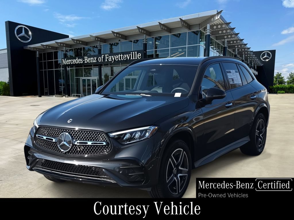 Used 2026 Mercedes-Benz GLC 300 image 1