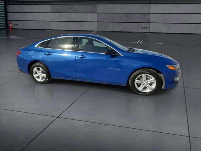 Used 2023 Chevrolet Malibu LS image 9