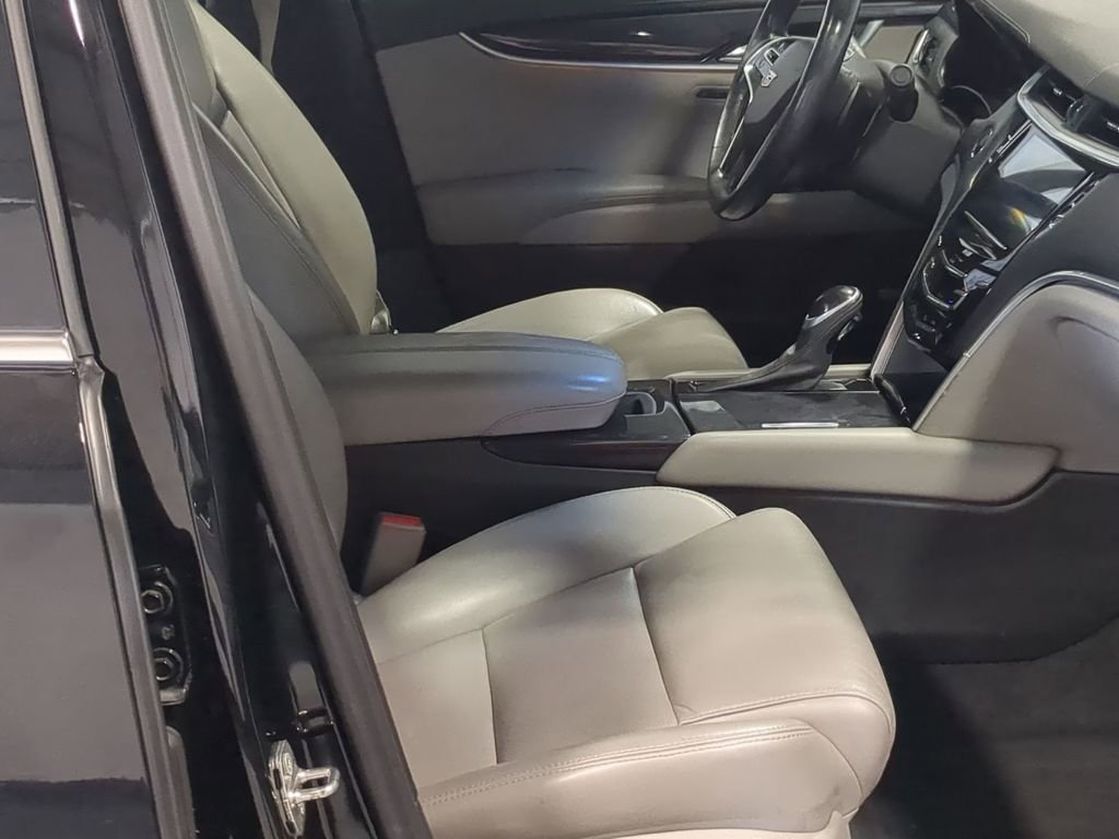 Used 2017 Cadillac XTS Luxury FWD image 27
