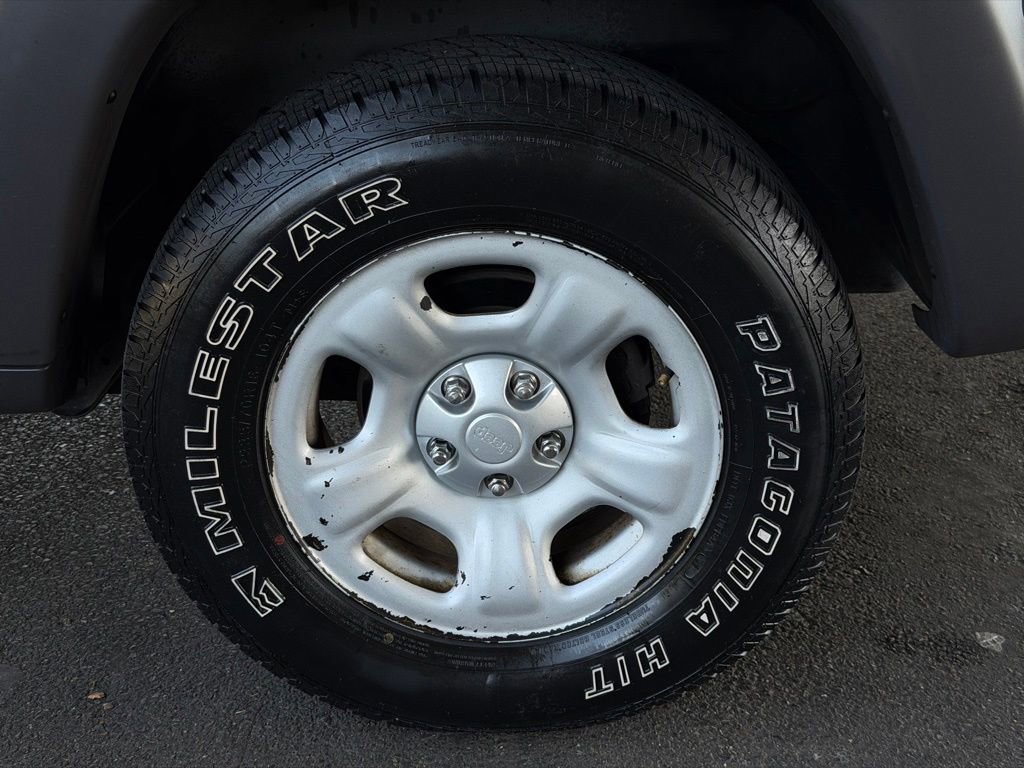 Used 2003 Jeep Liberty Sport AWD/4WD image 47