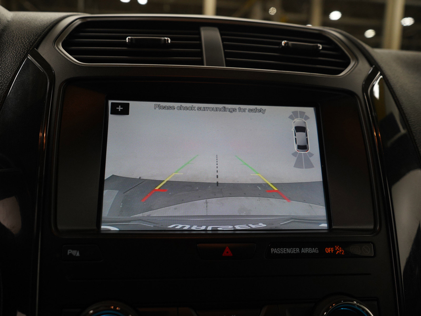 Used 2018 Ford Explorer XLT w/ Equipment Group 202A AWD/4WD image 29