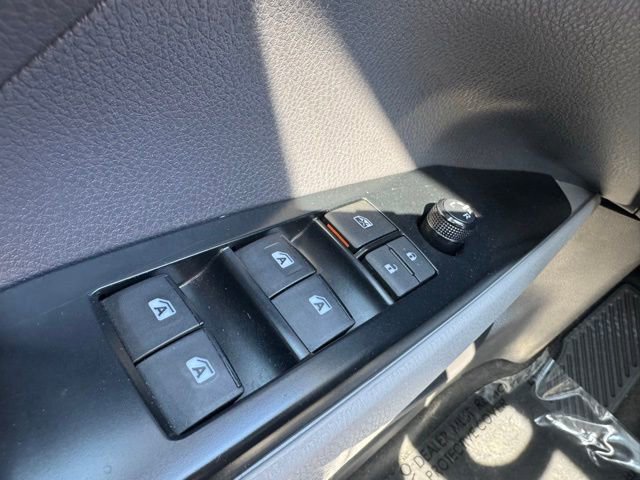 Certified 2019 Toyota Camry SE FWD image 29