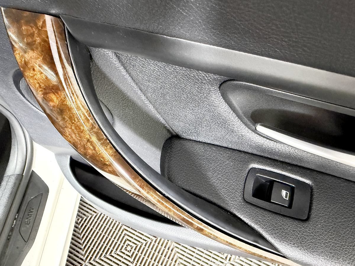 Used 2015 BMW 328i Sedan RWD image 40