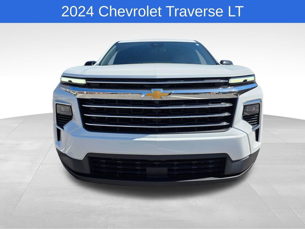 Used 2024 Chevrolet Traverse LT image 9