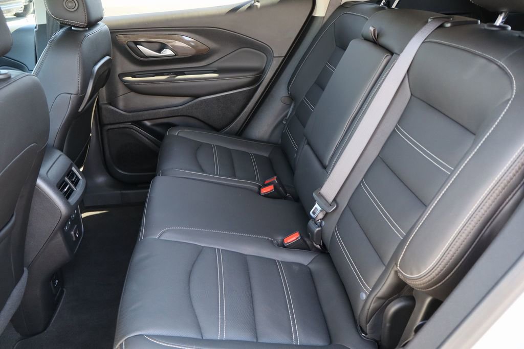 Used 2023 GMC Terrain Denali w/ Denali Premium Package image 24