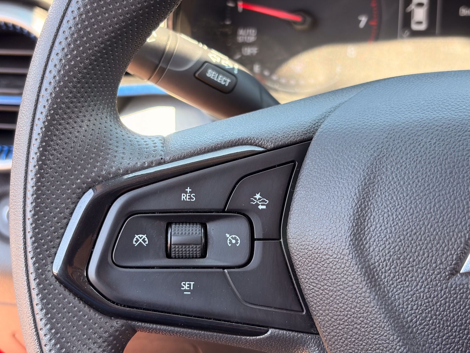 Used 2026 Chevrolet Trax LS FWD image 25