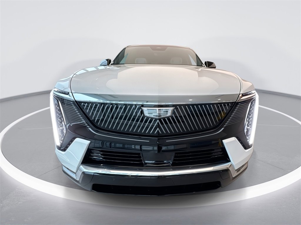 New 2025 Cadillac Escalade IQ Luxury 1 w/ Smart Trailering package image 3