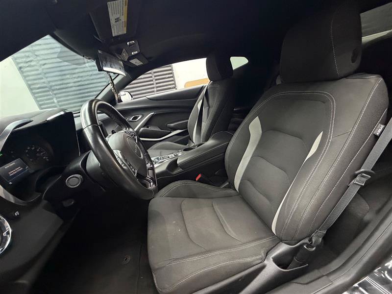 Used 2021 Chevrolet Camaro LT RWD image 10