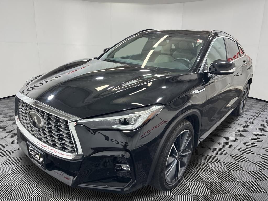 Used 2023 INFINITI QX55 Essential AWD/4WD image 3