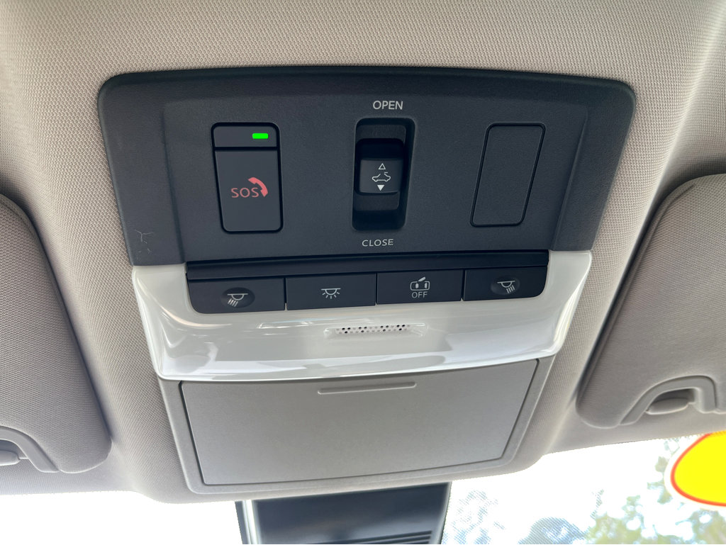 Used 2024 Nissan Altima 2.0 SR image 32