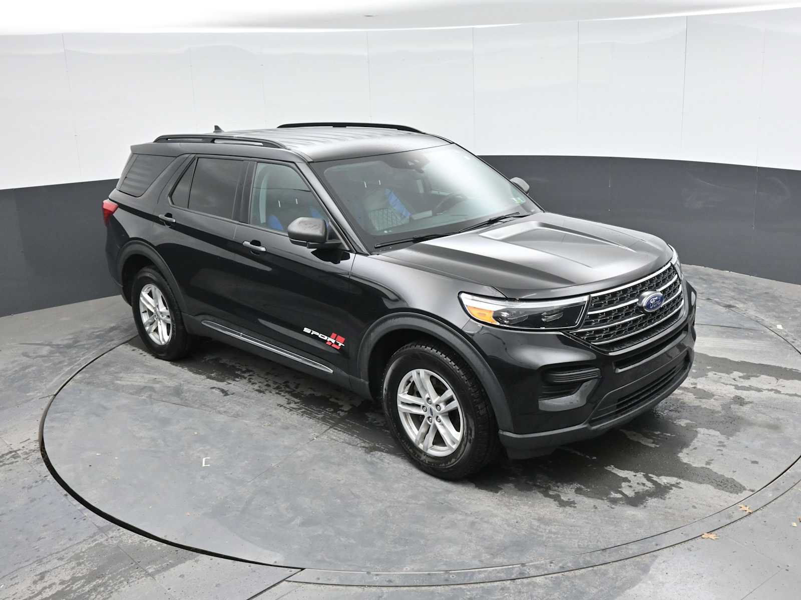 Used 2021 Ford Explorer XLT AWD/4WD image 18
