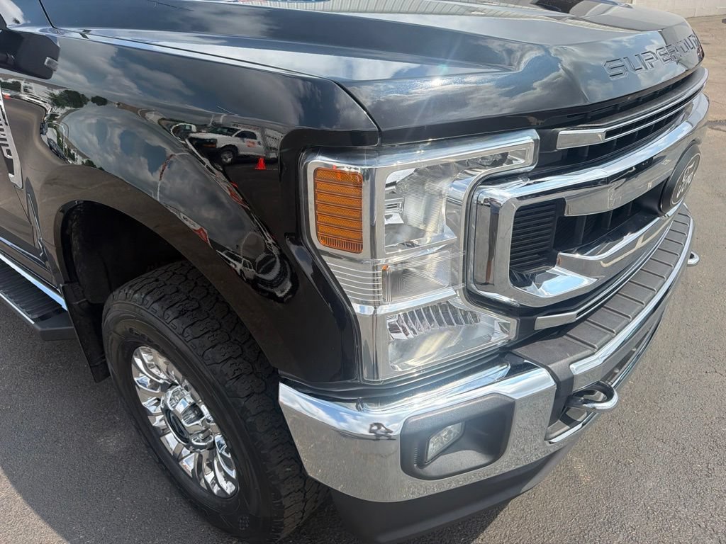 Used 2022 Ford F350 XLT w/ XLT Premium Package AWD/4WD image 13