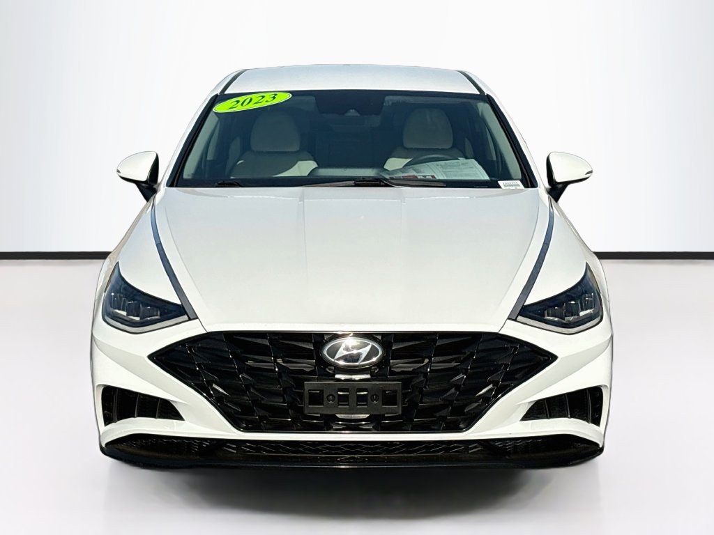 Used 2023 Hyundai Sonata SEL FWD image 2