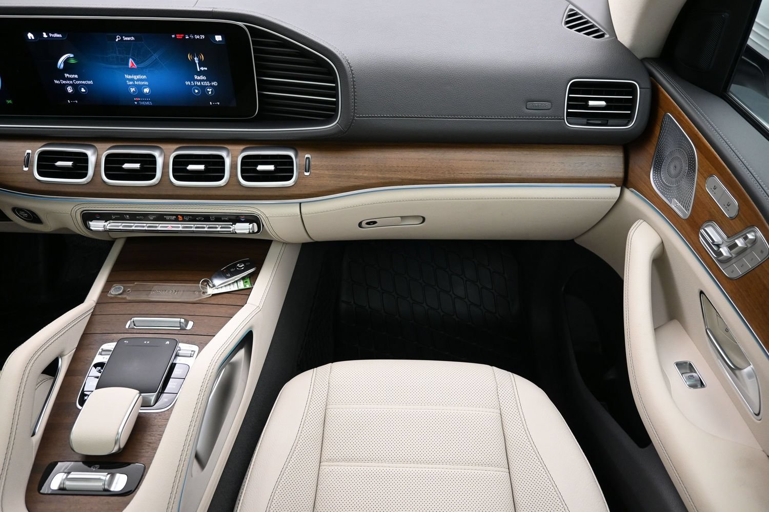 Used 2020 Mercedes-Benz GLE 450 4MATIC image 38